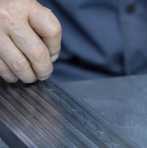 大银塑胶-注塑成型模具工厂