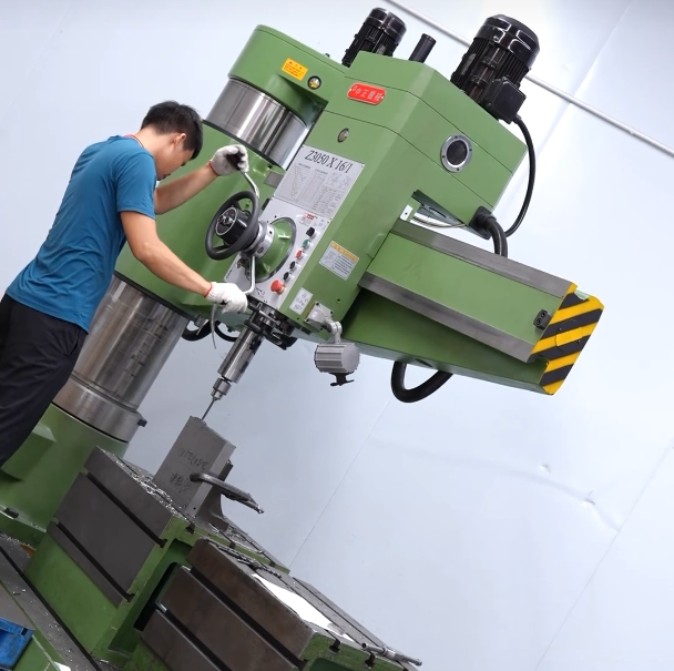 大银塑胶-大型塑胶模具注塑