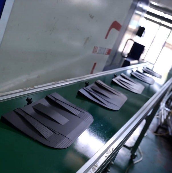 模具制造加工厂家-大银塑胶