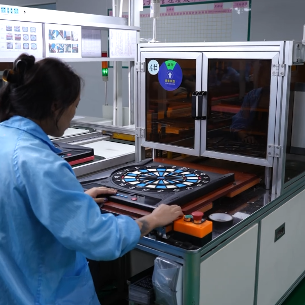 大型塑胶模具注塑-大银塑胶