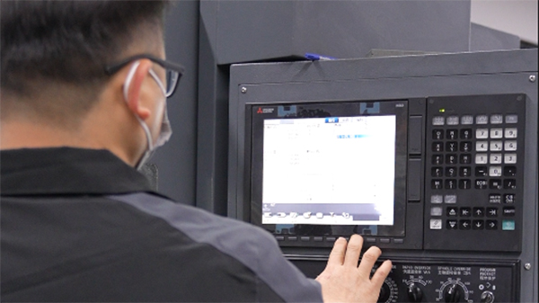 越南注塑厂塑料制品色彩控制的3大核心方法