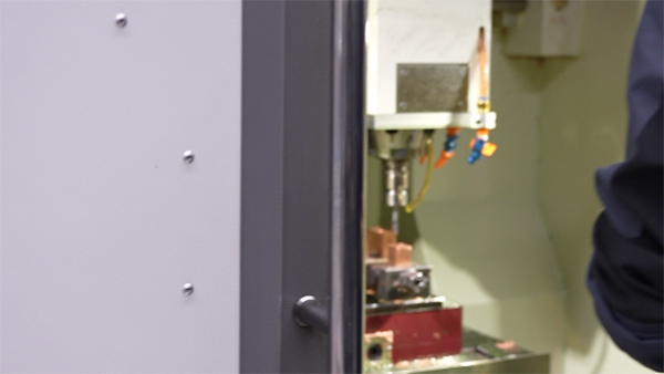 扫地机开模注塑：制造过程气泡产生的4大核心原因