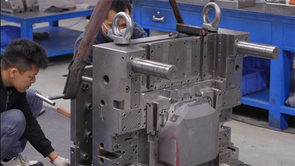 扫地机注塑模具侧抽机构设计：分类与实操要点