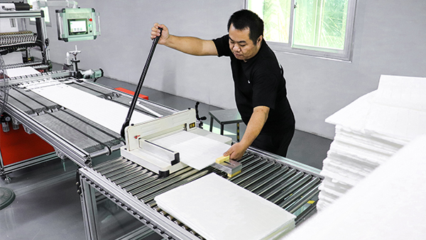 东莞订制塑胶模具厂:注塑模具产品设计的关键考量 东莞订制塑胶模具厂:注塑模具产品设计的关键考量