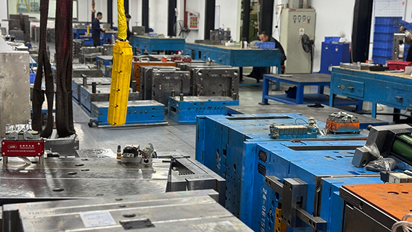 模具制造加工厂家拉延注塑模具设计要点与工艺解析