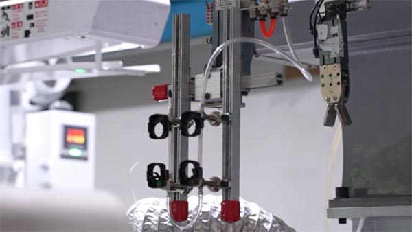 东莞注塑模具加工制造厂商：为何精确的模温控制是品质与利润的胜负手？