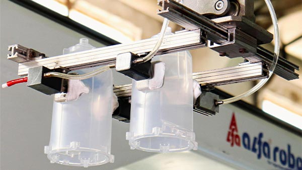 东莞订制塑胶模具厂