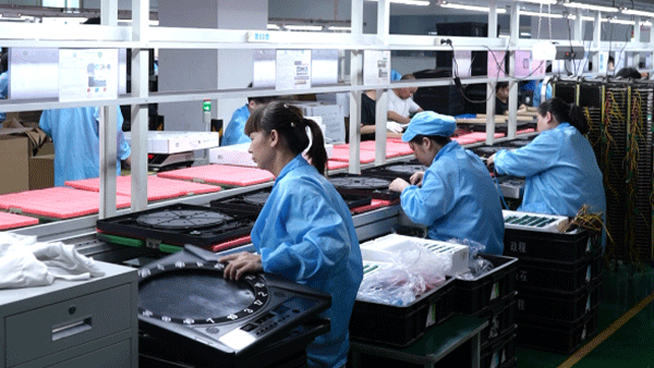 东莞注塑模具加工制造厂商_模具与注塑一体_东莞大银塑胶